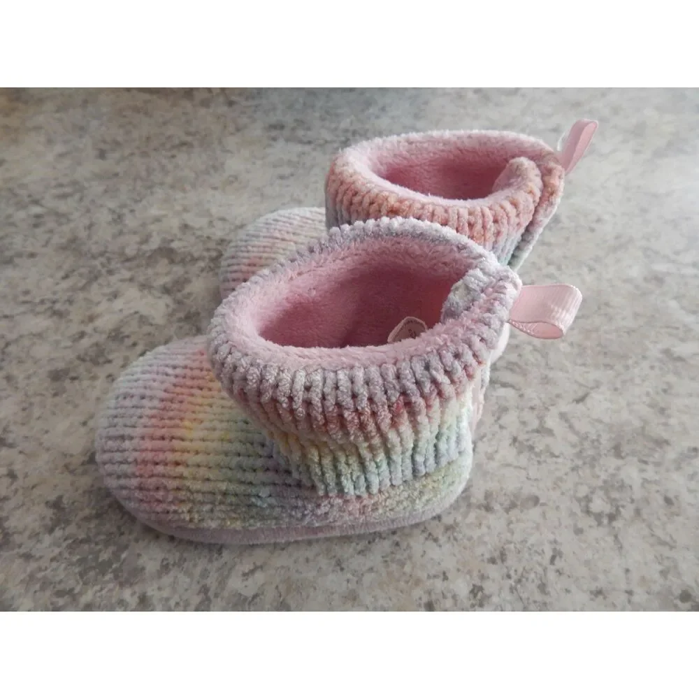 Wonder Nation Toddler Girls Size 5 Knit Slipper Boots Pink Multicolor Hard Sole